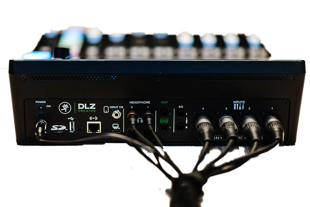Mackie DLZ CREATOR XS Adaptive Digital Streaming Mixer - Image 2