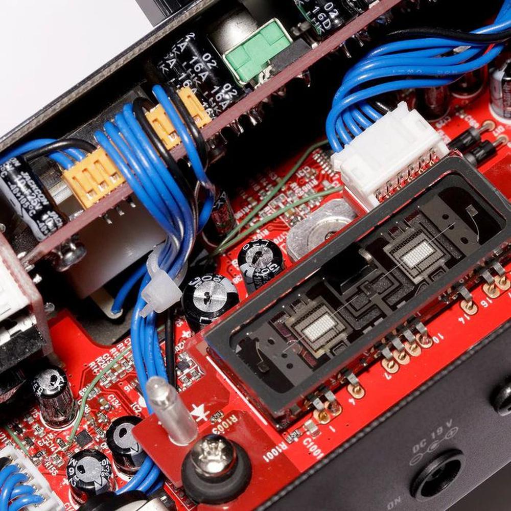 VOX MV50 Clean 50-watt Hybrid Tube Head - Image 4